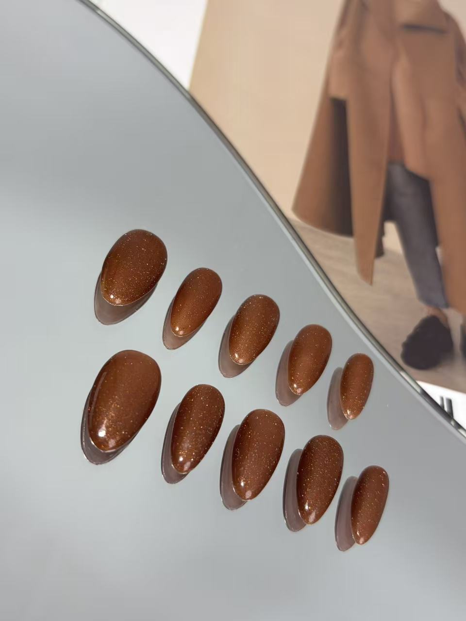 Golden Brown Cat Eye Press-On Nails – Magnetic Shine & Lux Look