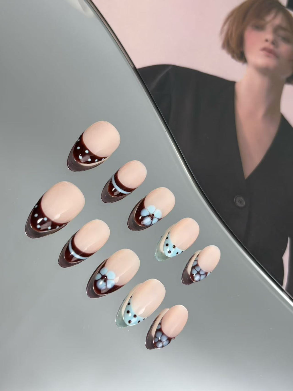 Brown Floral French Press-On Nails – Cute Dot Details & Elegant Retro Style