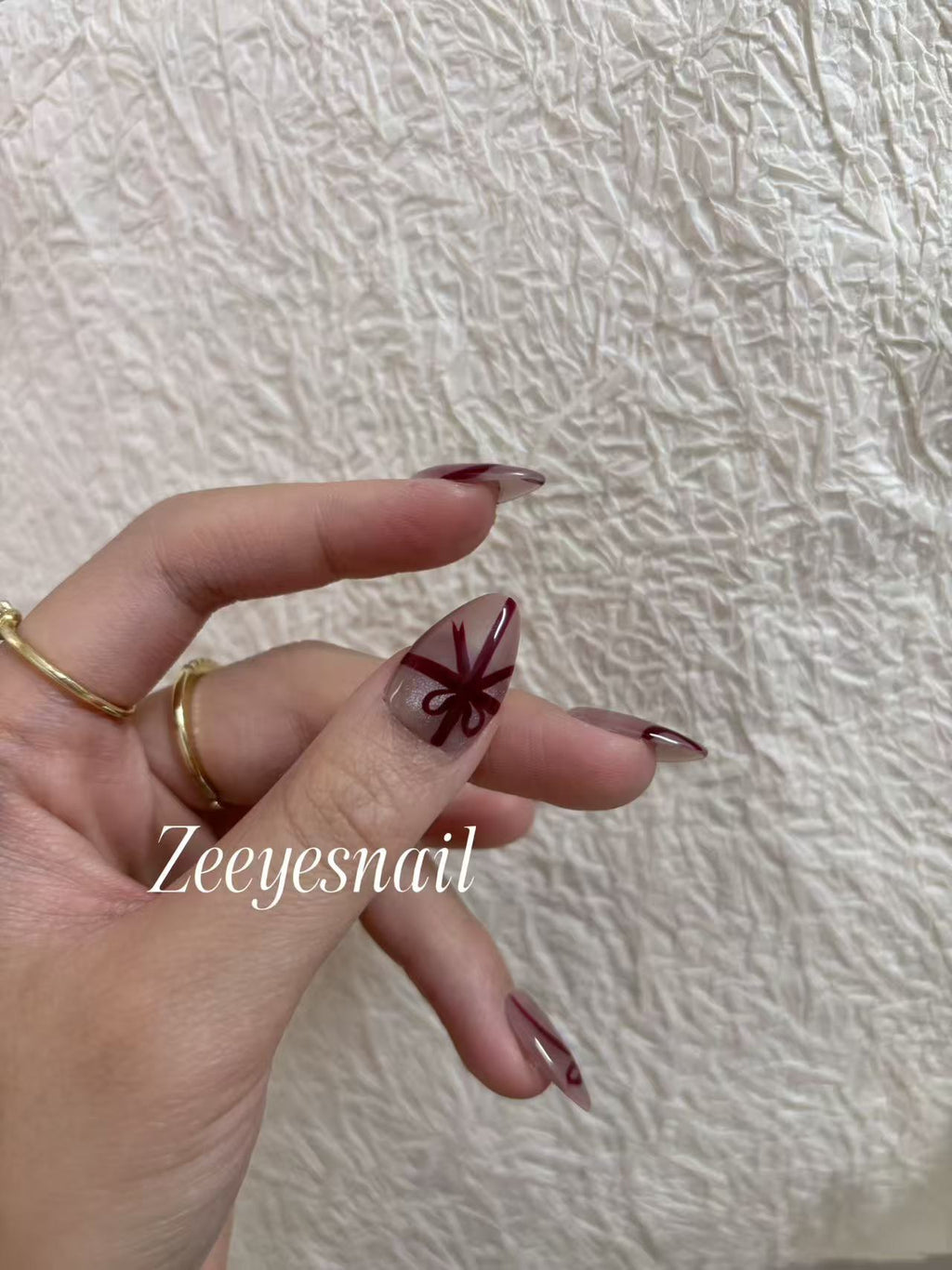 Ribbon Line Almond Press-On Nails – Elegant Shimmer Design