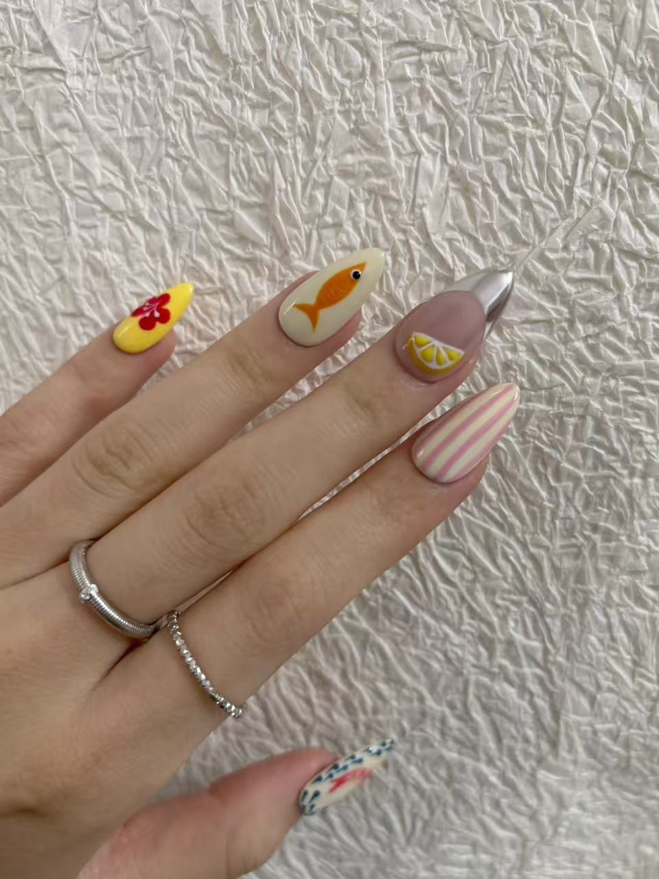 Mixed Art Design Press-On Nails – Fish, Lemon & Stripes