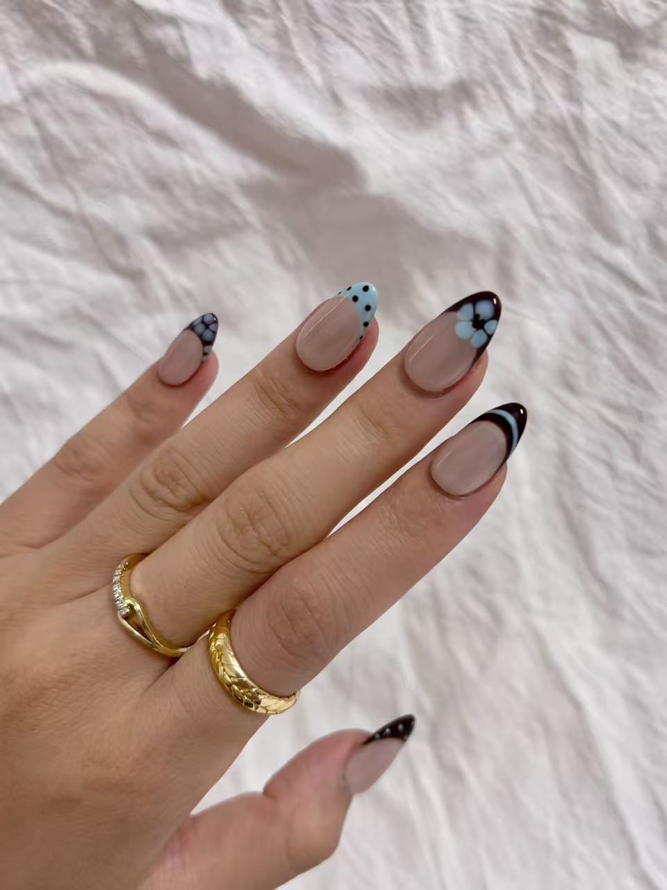 Brown Floral French Press-On Nails – Cute Dot Details & Elegant Retro Style