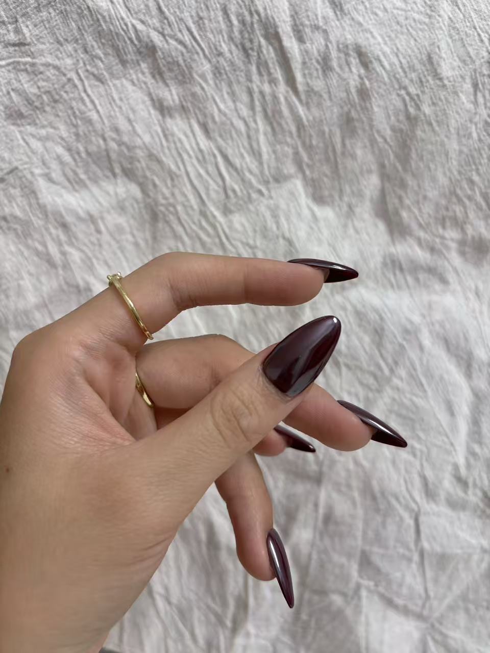 Red Chrome Press-On Nails – Sleek & Shiny Hailey Style