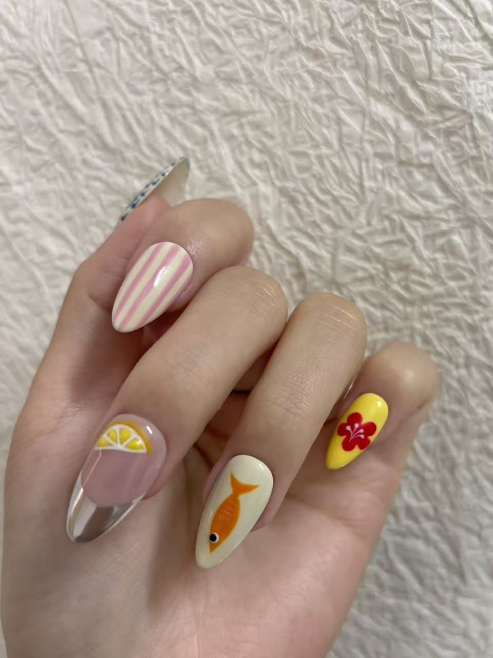 Mixed Art Design Press-On Nails – Fish, Lemon & Stripes
